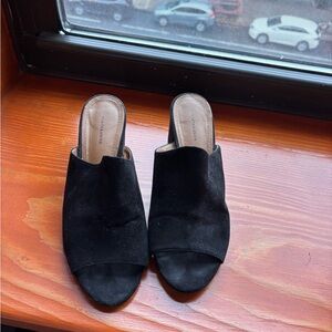 14th & Union Black Suede Mules